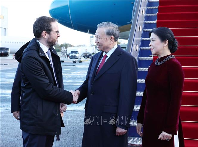 Tổng Bí thư Tô Lâm bắt đầu thăm chính thức Liên hiệp Vương quốc Anh và Bắc Ireland